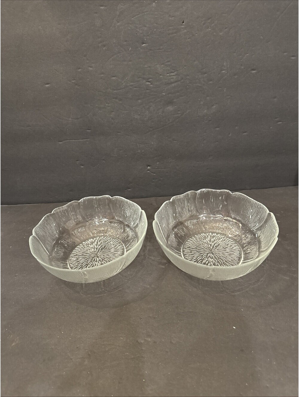 Arcoroc Fleur (2) Glass Fruit Salad Textured Bowl 1980s 7" X 2.5”